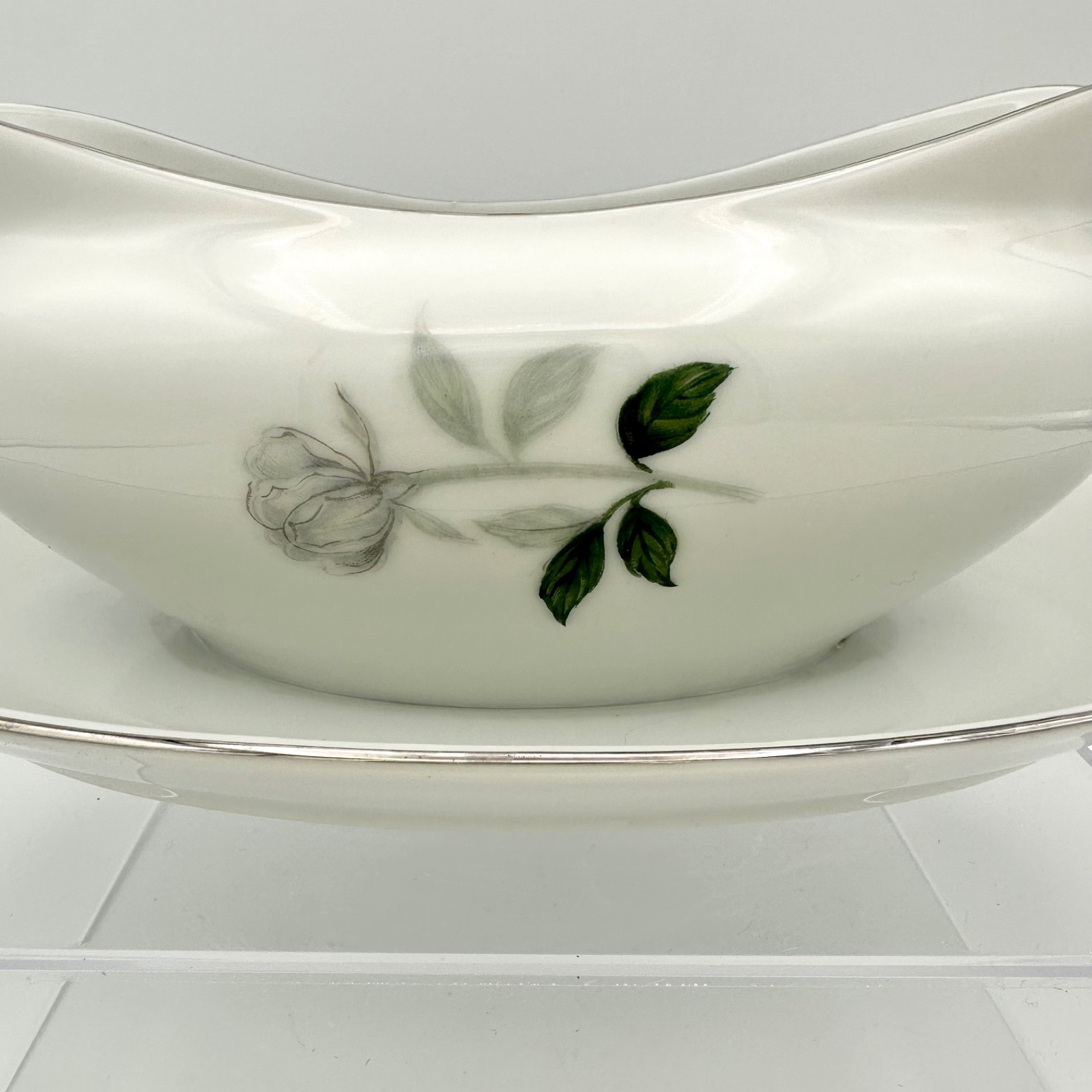 Sone China GRAY PEARL PLATINUM TRIM Gravy Boat Att. Underplate Roses #1873 Japan