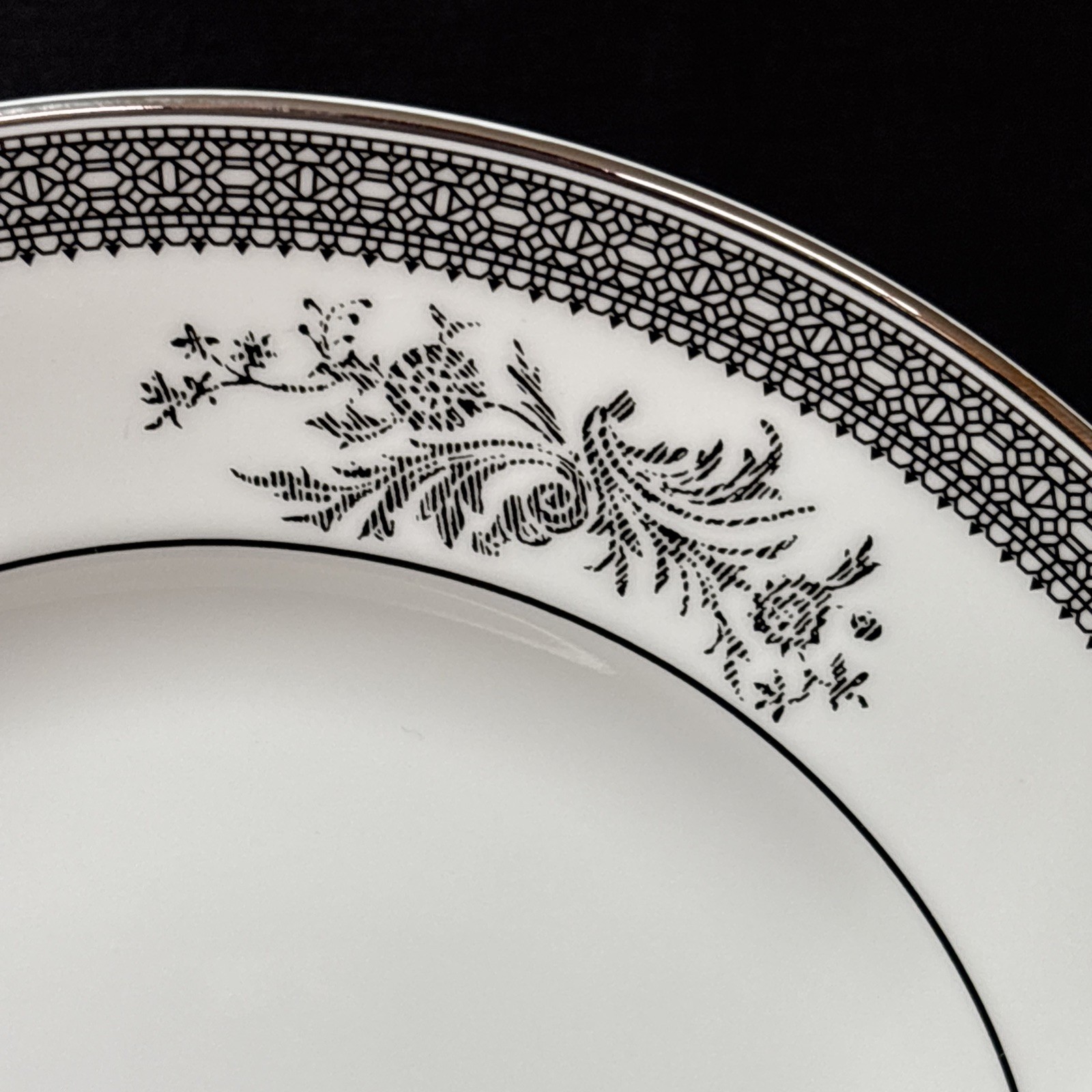 Wedgwood Vera Wang VERA LACE (Platinum) Salad Plate 8 1/8 Inches