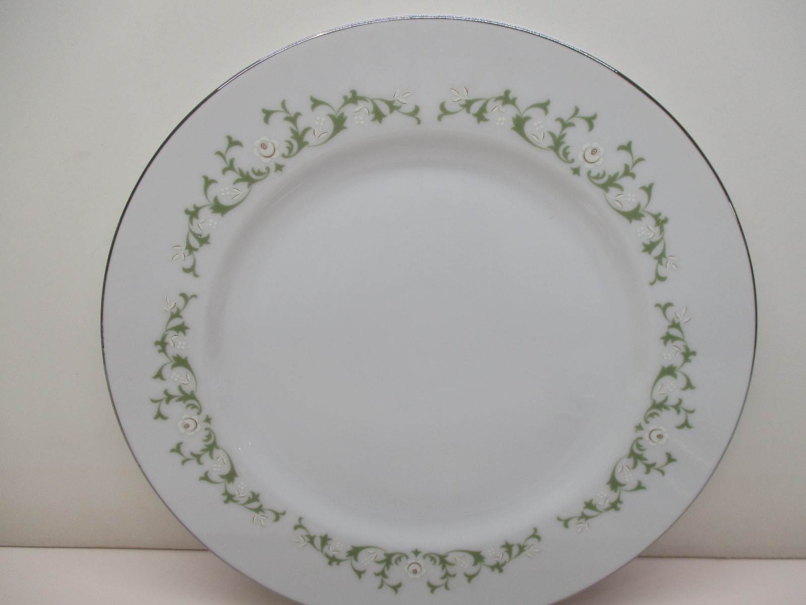 Vintage Mismatched China Dinner Plates & Bread Plates ~ 10pcs-Beautiful-Colorful