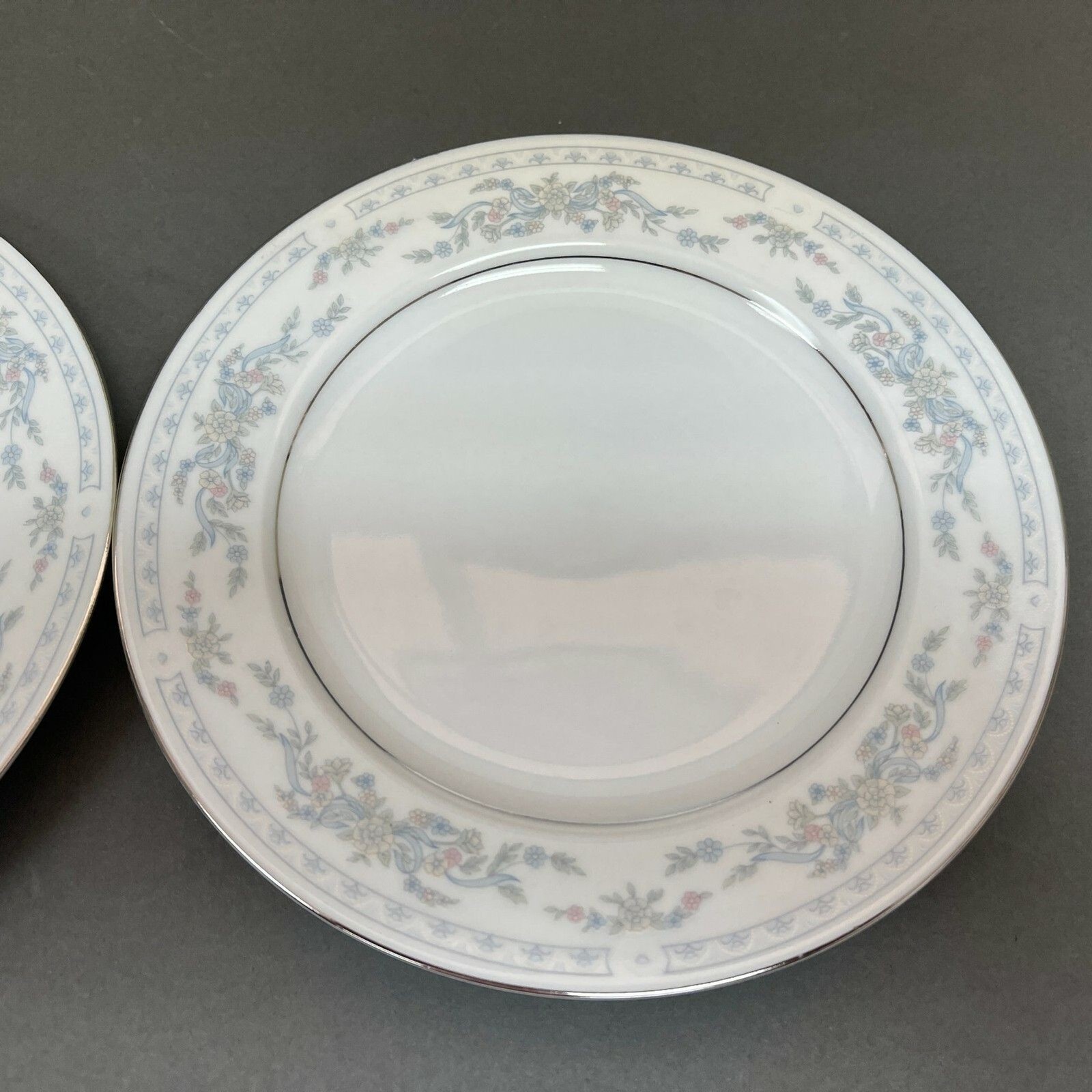 Somerset NL Excel Bread & Butter Floral White Blue Platinum Trim Lot of 2
