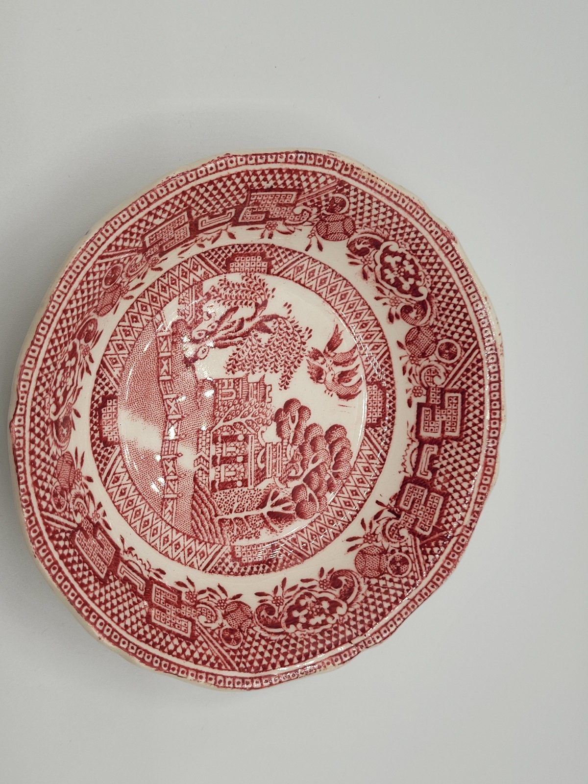 John Steventon & Sons Royal Venton Ware in the “Willow” pattern, 5 in saucer