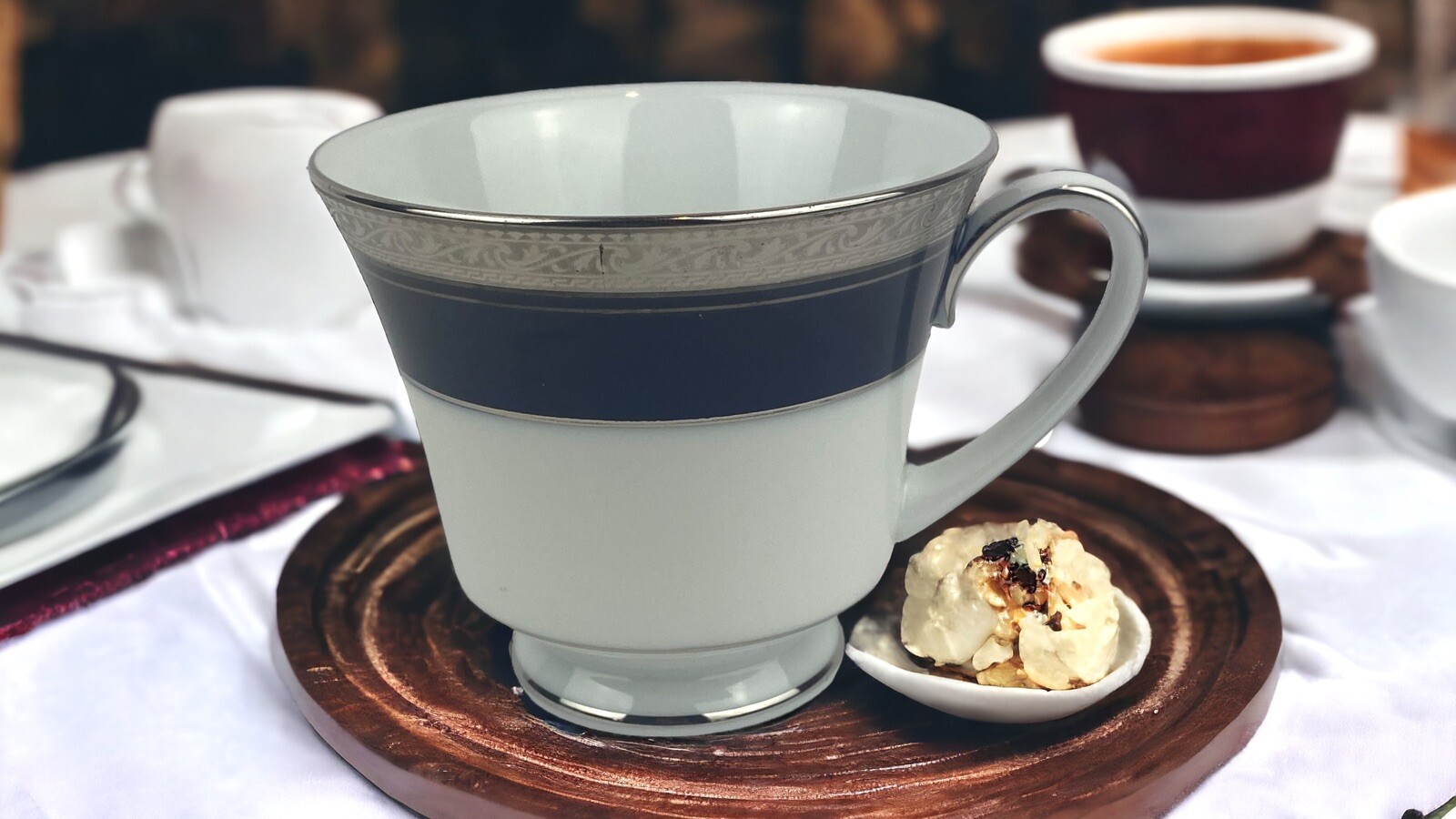 Noritake Crestwood Cobalt Platinum White Blue Porcelain Coffee Tea Cup 8 oz