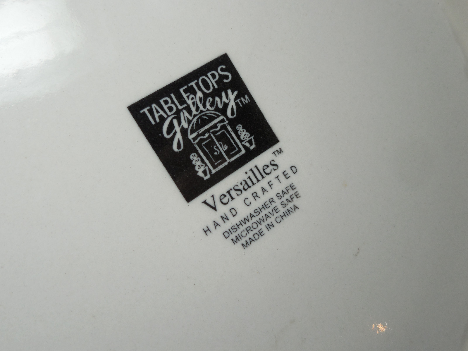 Tabletops VERSAILLES OFF WHITE Dinner Plate 10 5/8″ Embossed 1 ea 15 available