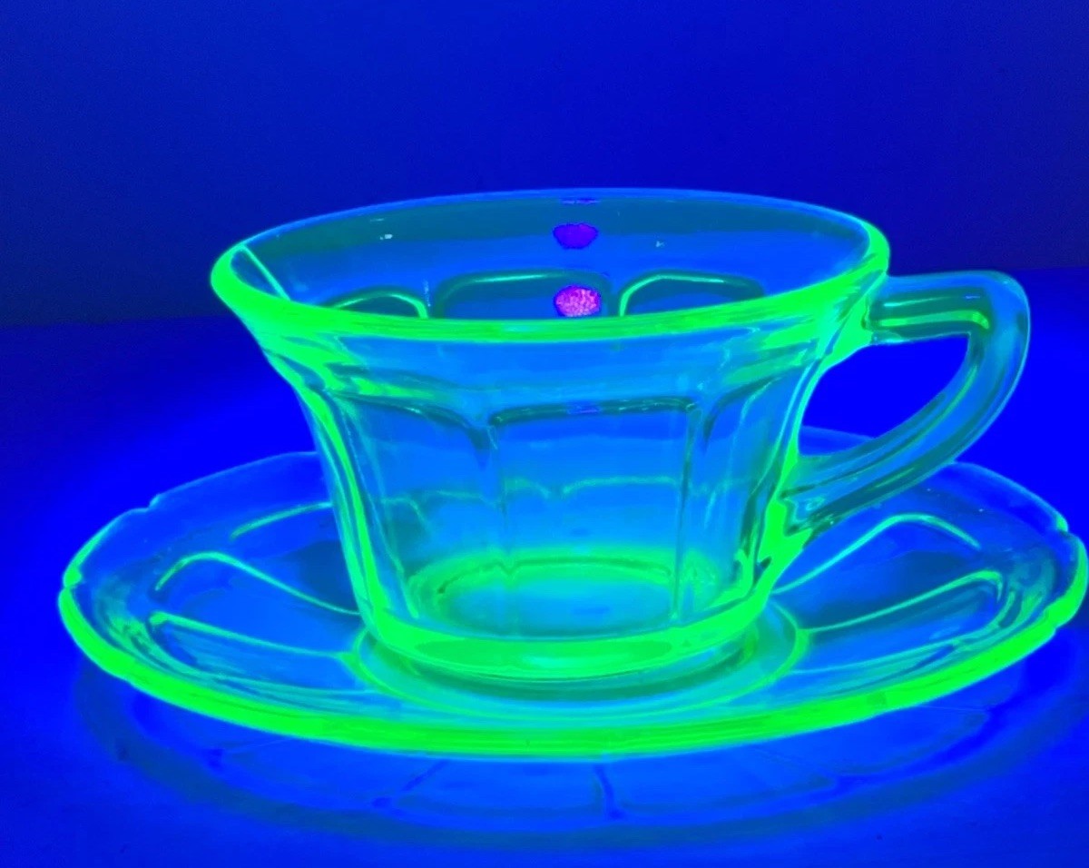 Set of 2 Vintage Diamond Glass Co. Victory Green Uranium Glass Cups & Saucers