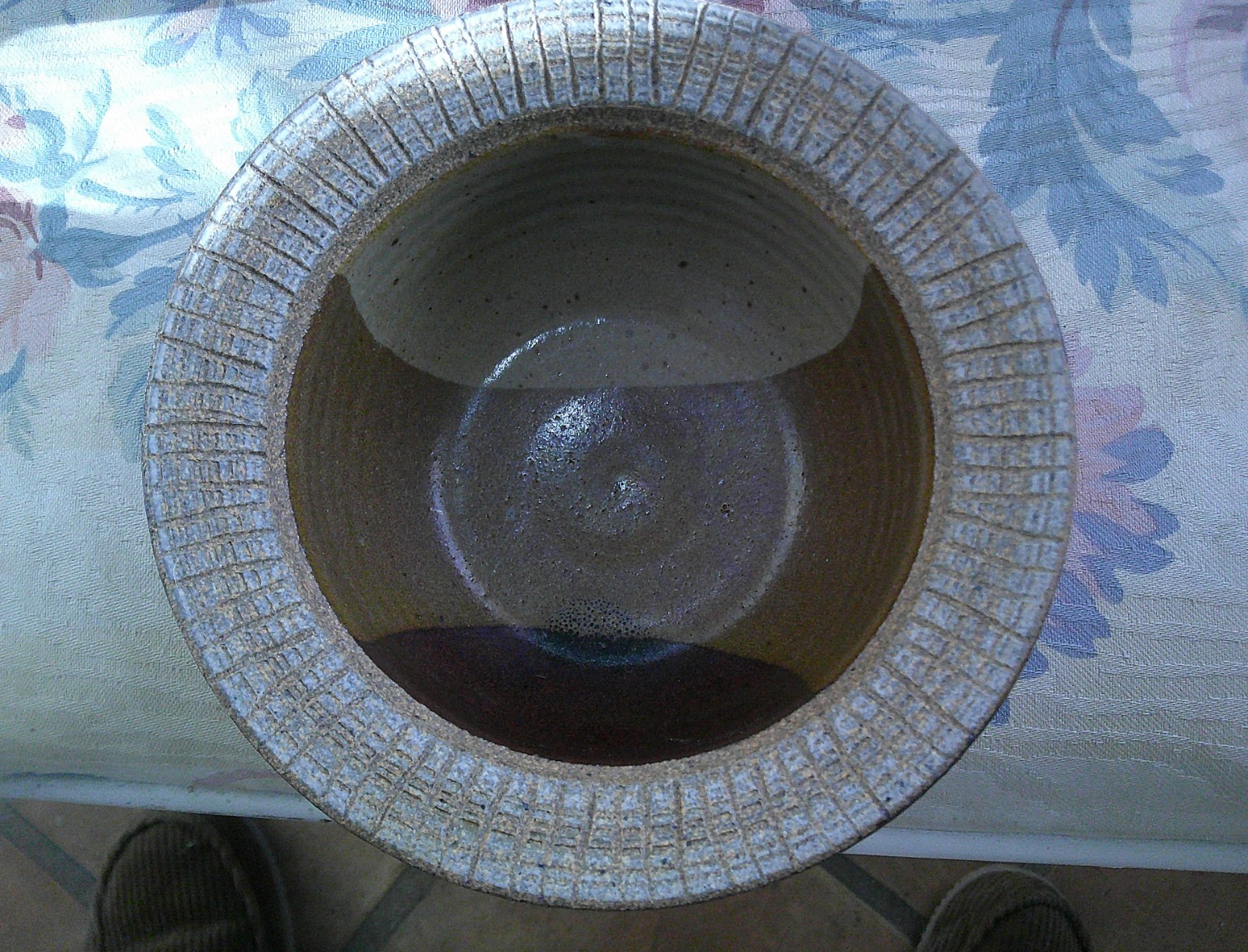 Handmade Studio Pottery Rustic Glossy Stoneware Bowl Browns Signed ‘Houston’?