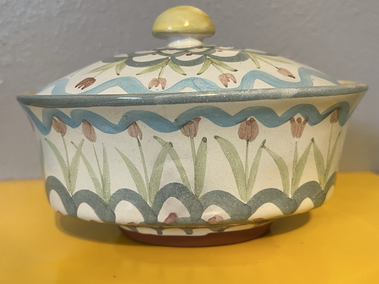 MacKenzie-Childs Taylor King Ferry Chowder Bowl With Lid 7″x5″x5″ Terracotta
