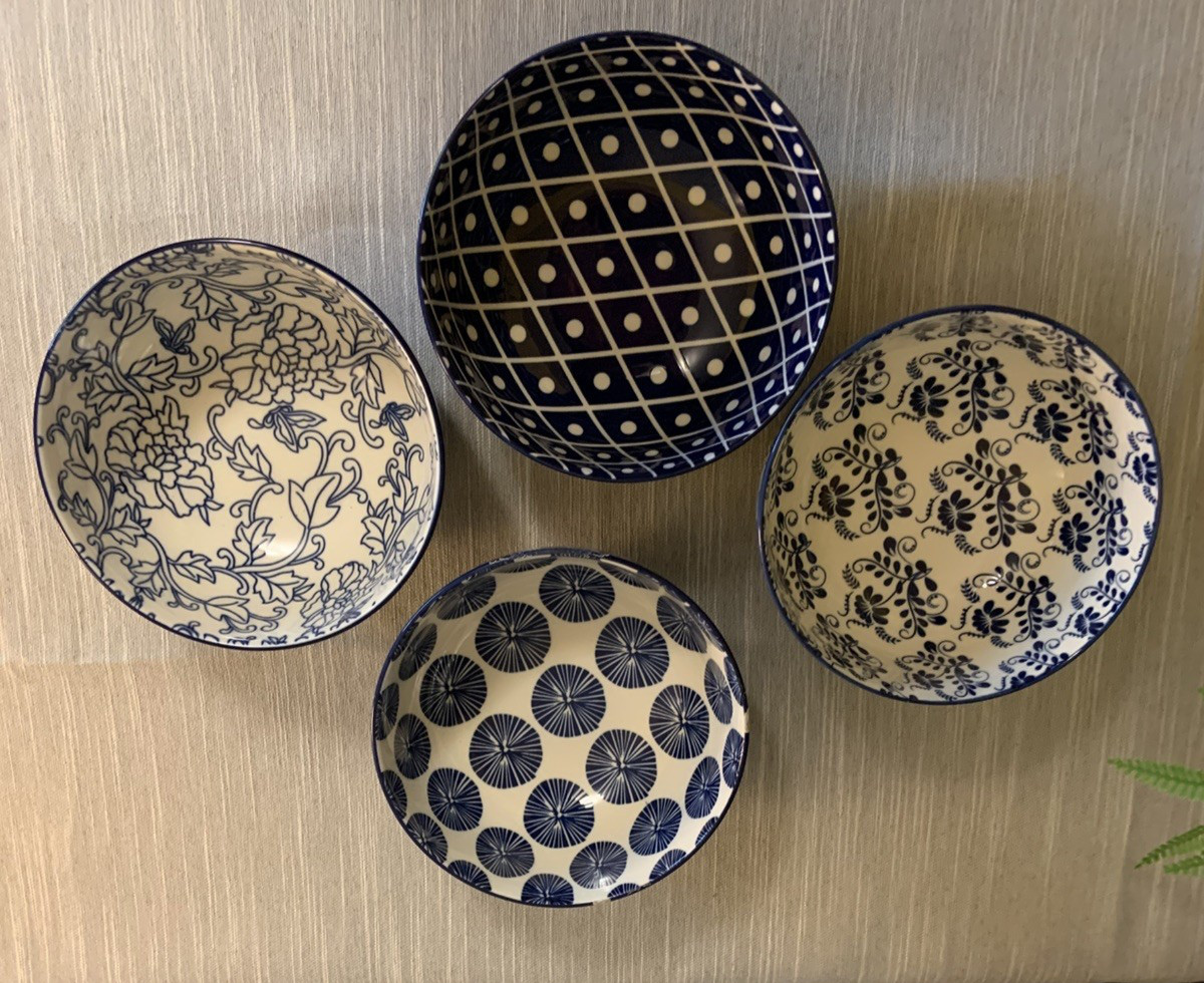 Blue and White Porcelain Floral Bowls, Glossy Finish, Set of 4, China, 6 inch