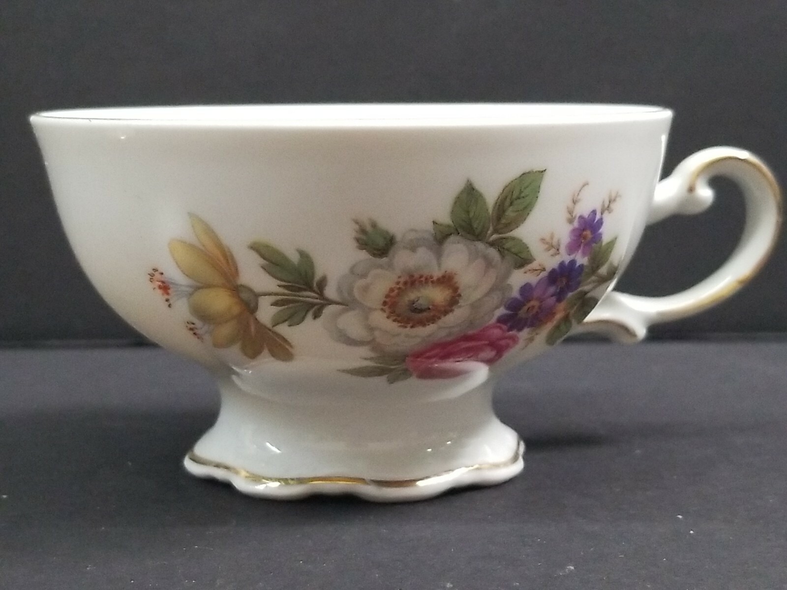 Mitterteich Bavaria Meissen Floral Cup 4″ Gold Trim Germany