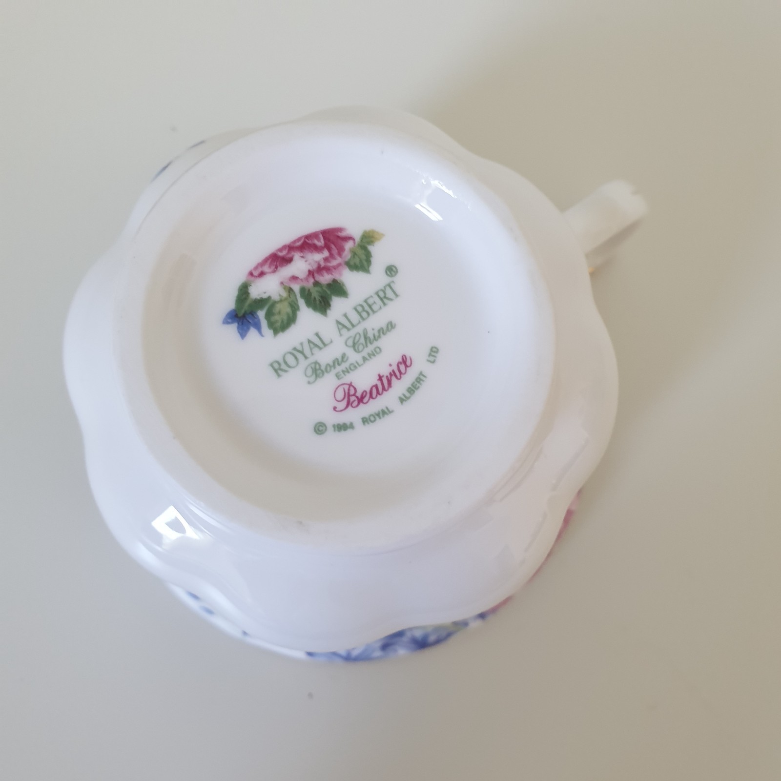Royal Albert Beatrice Tea Cup and Saucer Set Roses Tulips Lilac 1994 Bone China
