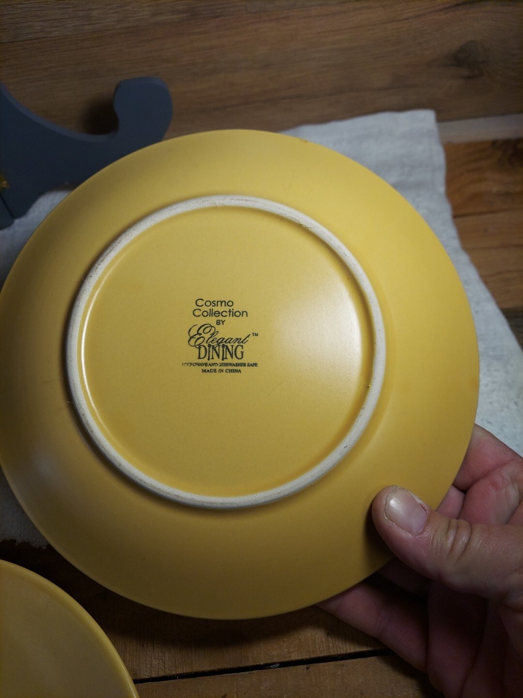 COSMO COLLECTION by ELEGANT DINING Yellow~Gold- 4 Salad PLATES 8 3/4″