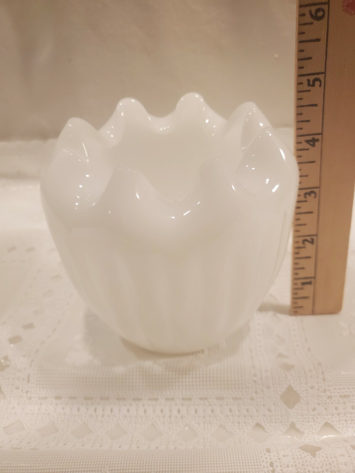 Vintage Milk Glass Rose Bowl Ruffled Pinched Edge