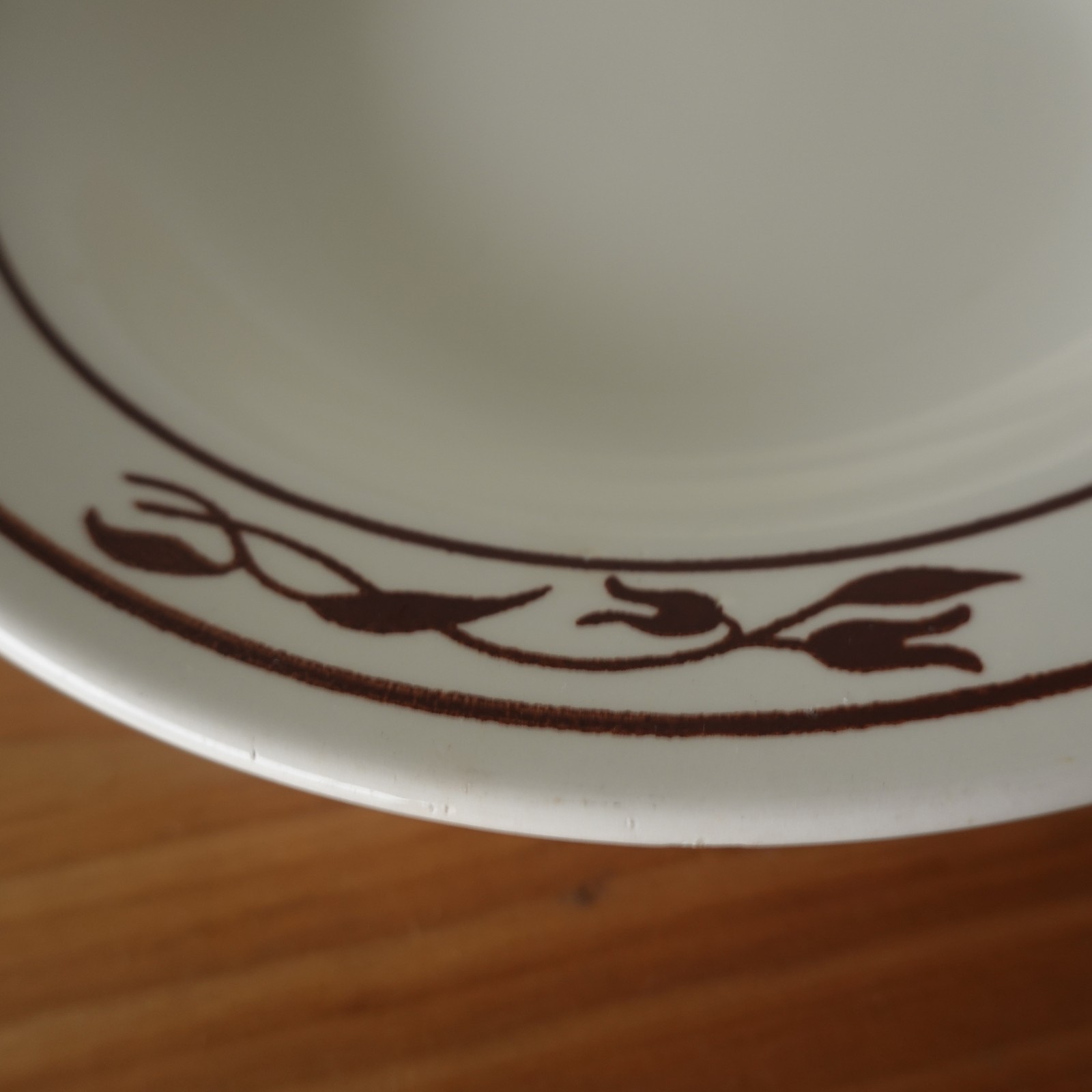 Oxford China (Brazil) 5820 Large Rim Soup Bowl (8 5/8 in) VTG Brown & White