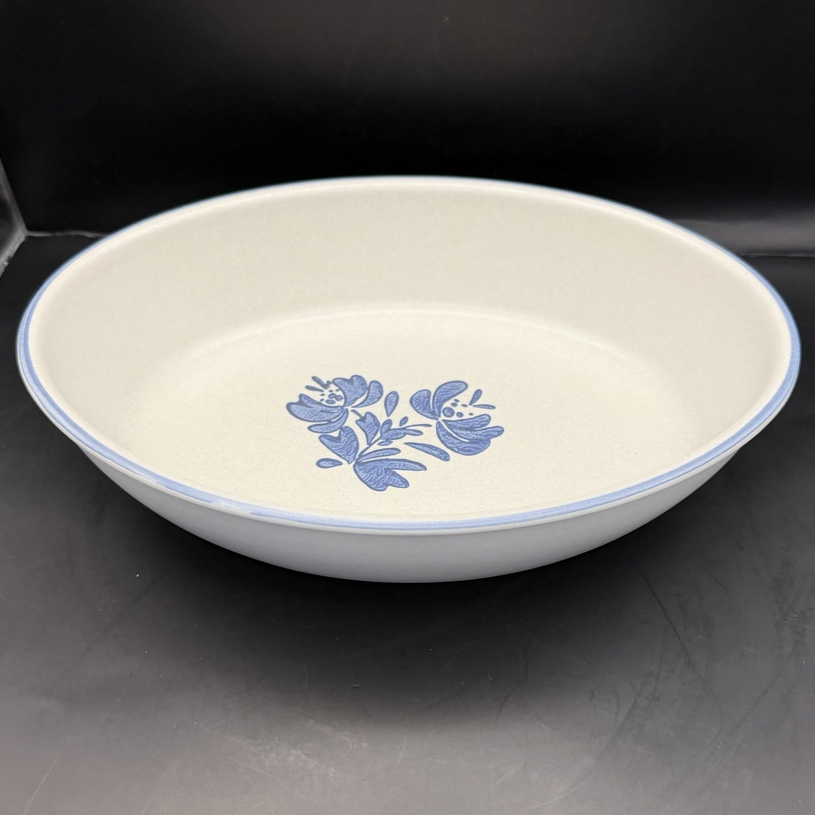 Pfaltzgraff Folk Art Oval Vegetable Serving Bowl Blue Floral Tan Stoneware 10″