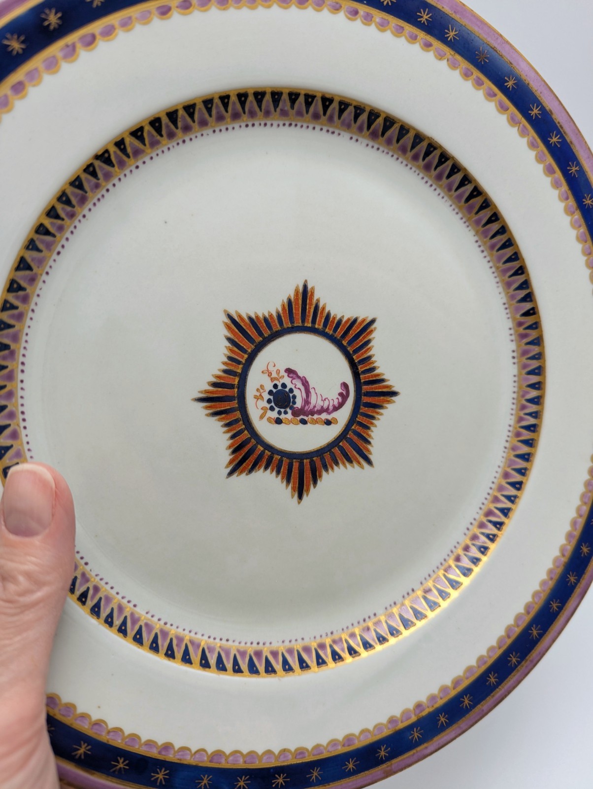 Antique English Regency Neoclassical Cornucopia Porcelain Plates 19th Century