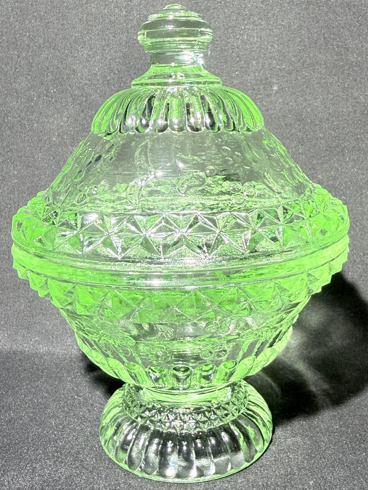 Green Vaseline Uranium glass covered candy dish coffee sugar jar butter selenium