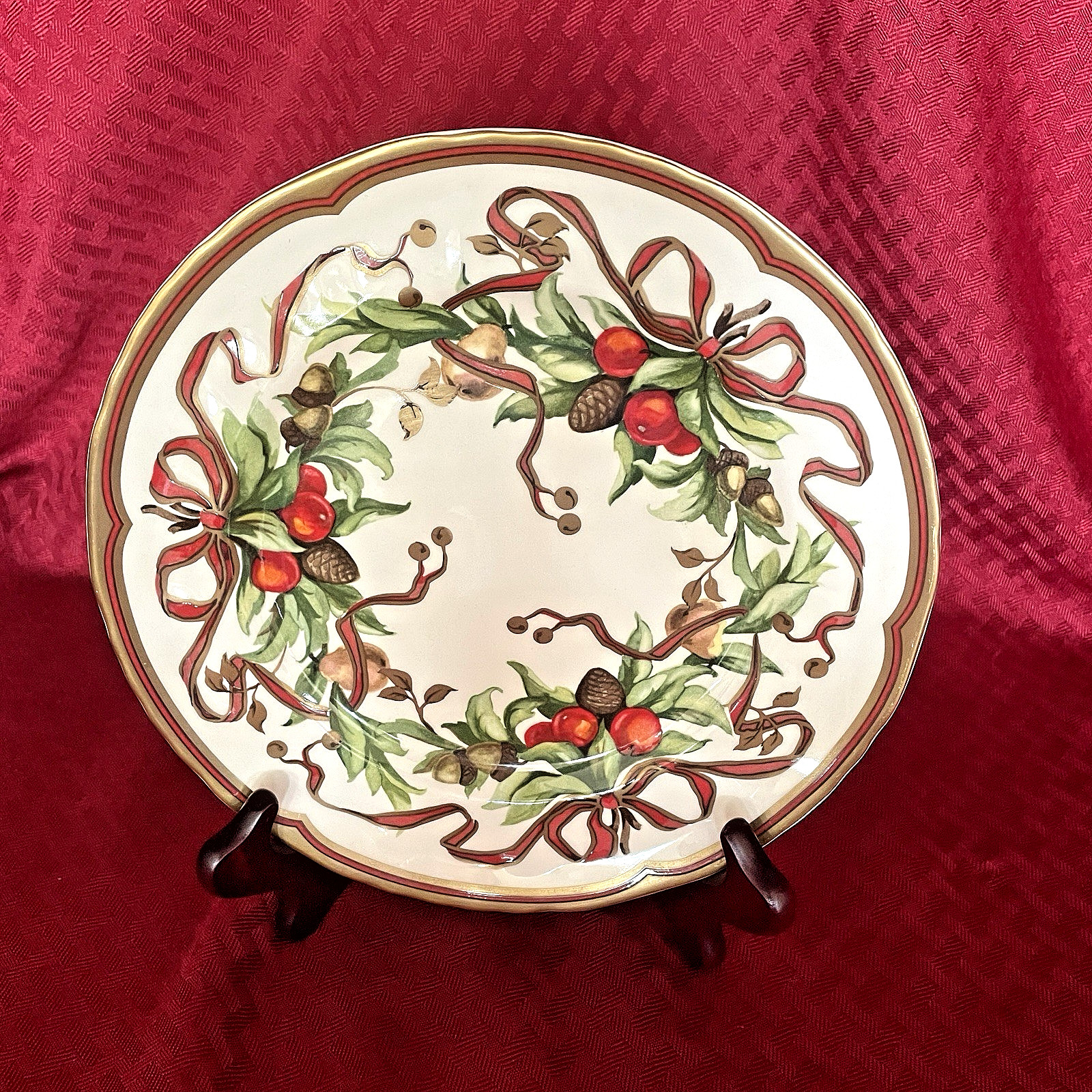 TIFFANY AND COMPANY GARLAND – 8 3/4″ LUNCHEON PLATE