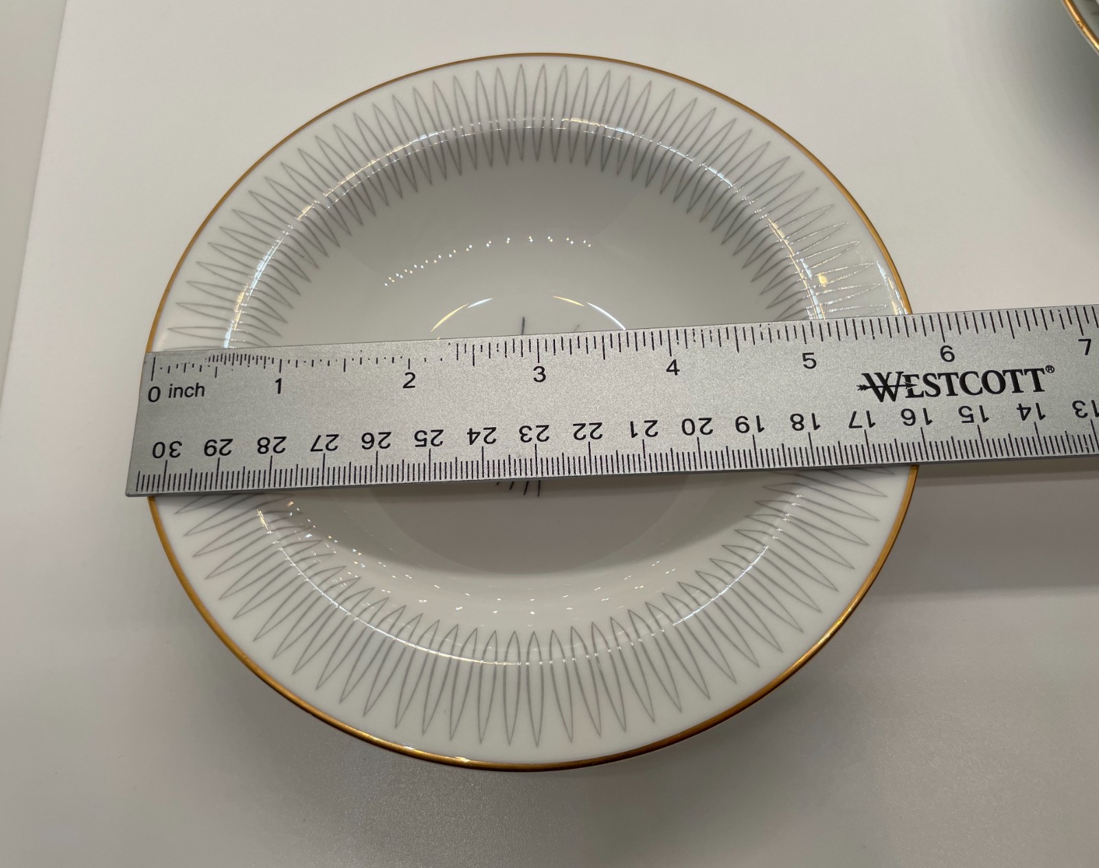 Noritake “Clinton” 6 Inch Rimmed Fruit Bowl Set of 4 Great