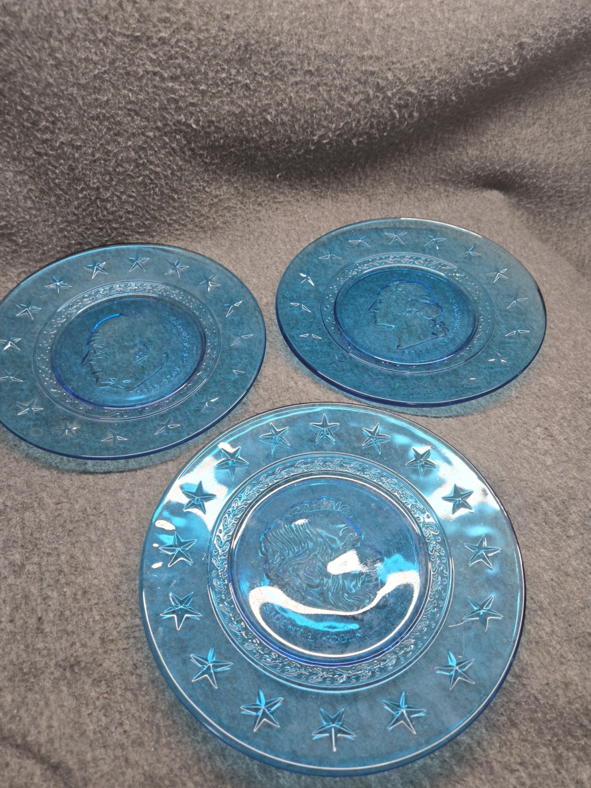 3 Collectable 8” Blue Wheaton Glass President Plates Washington Lincoln