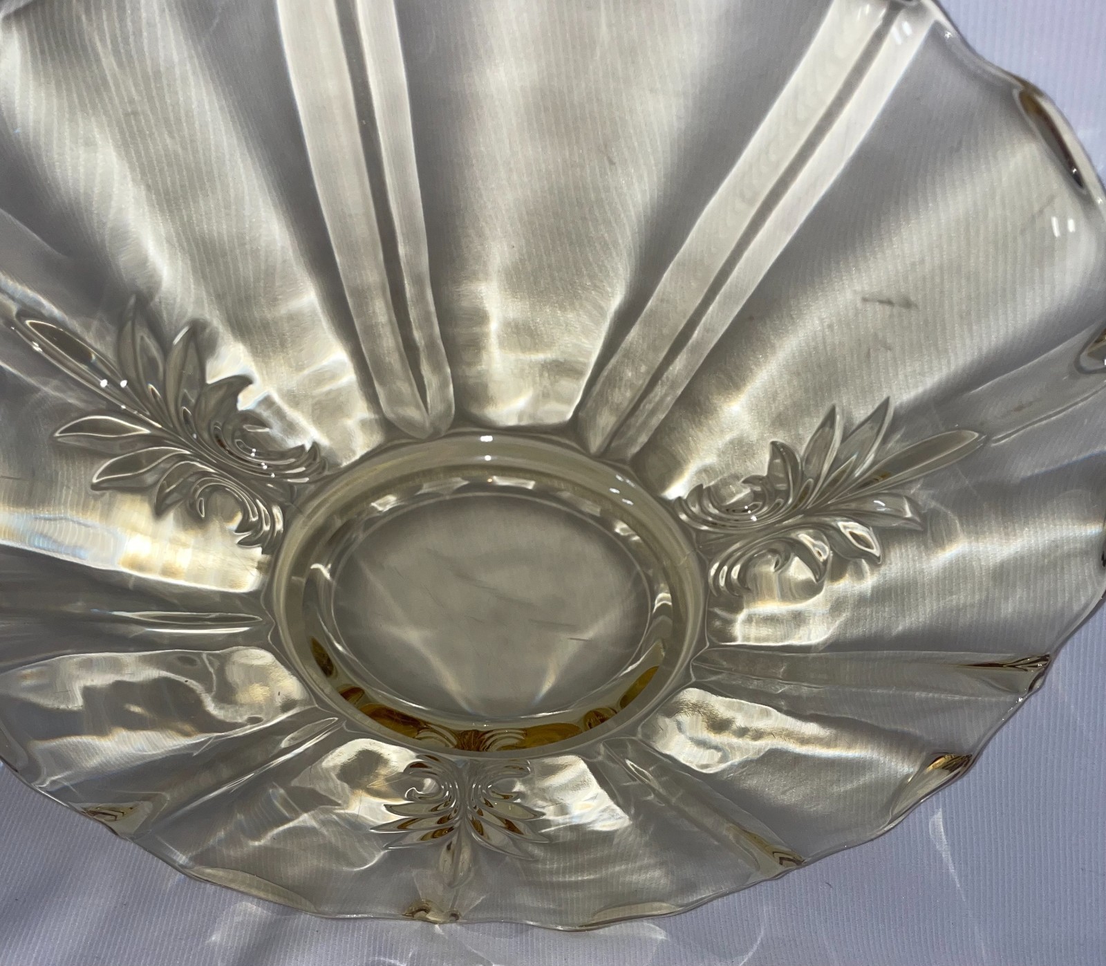 Fosteria Baroque Light Yellow Glass 15 Inch Platter Scalloped Edge