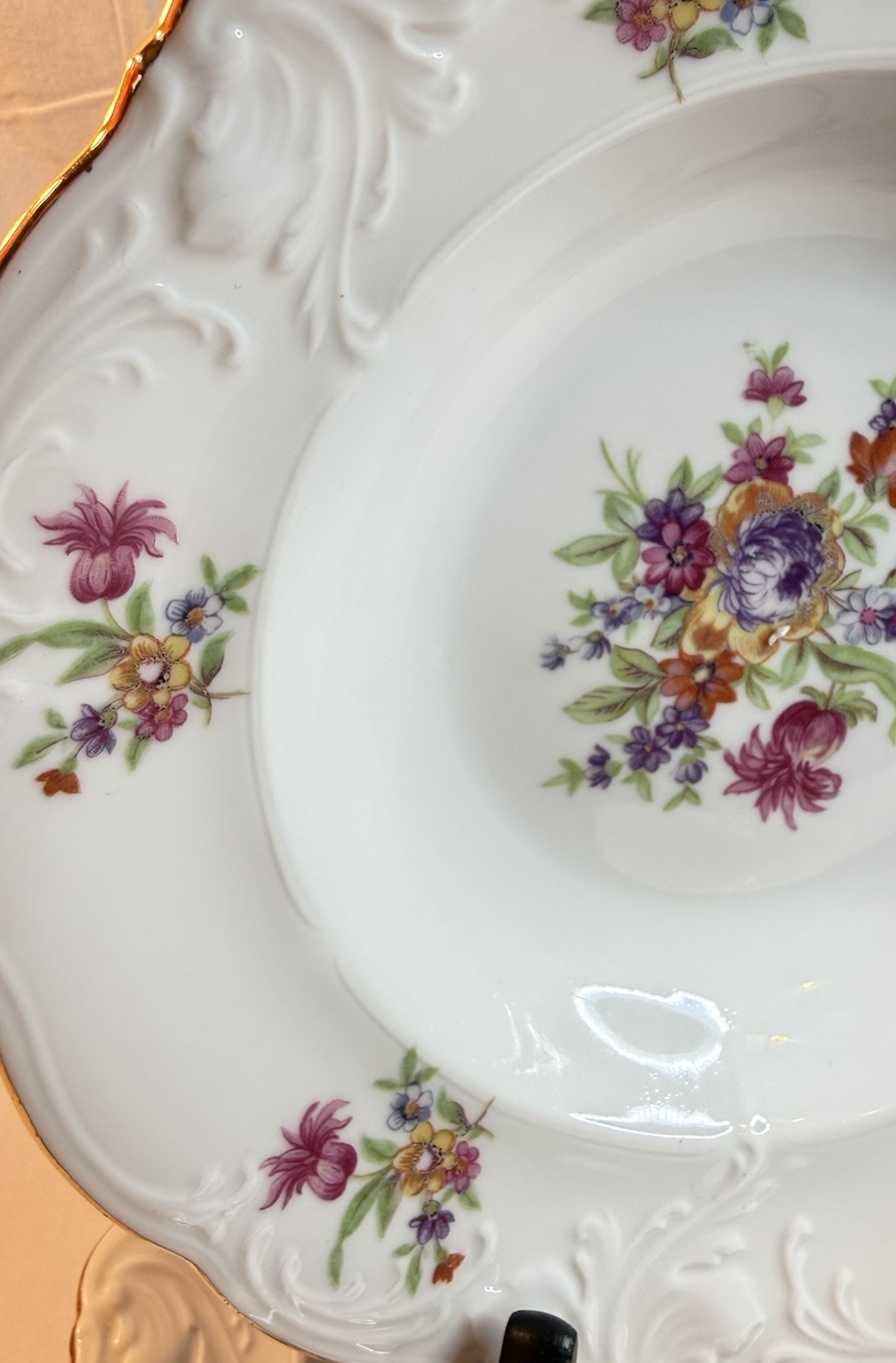 Set of 6 Walbrzych Poland Floral Gold Rim Porcelain Soup Bowls 8.5” Vintage