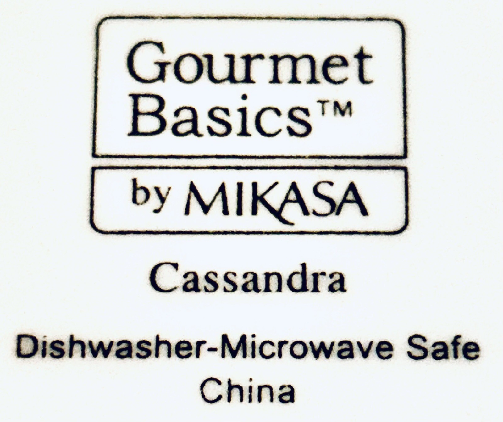 CLASSIC MIKASA CASSANDRA GOURMET BASICS White Grannycore Coupe Bowl Set Of 2
