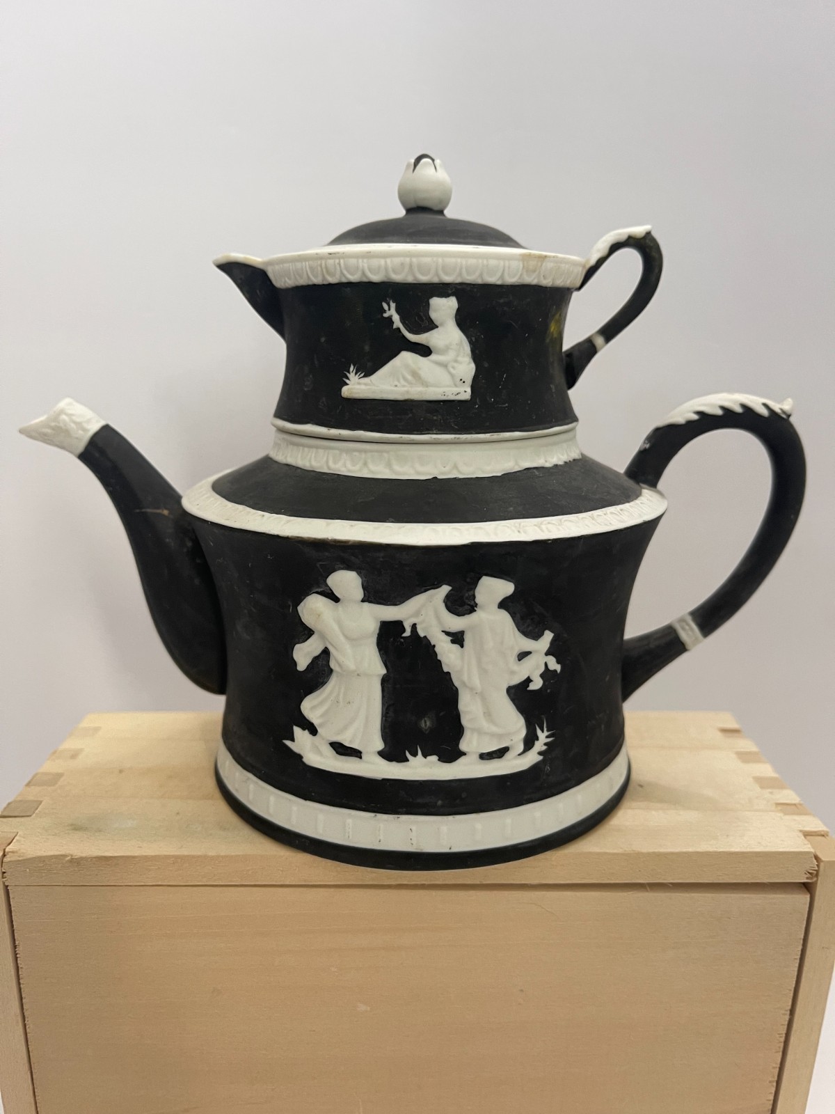 Unbranded Black & White Teapot #6467