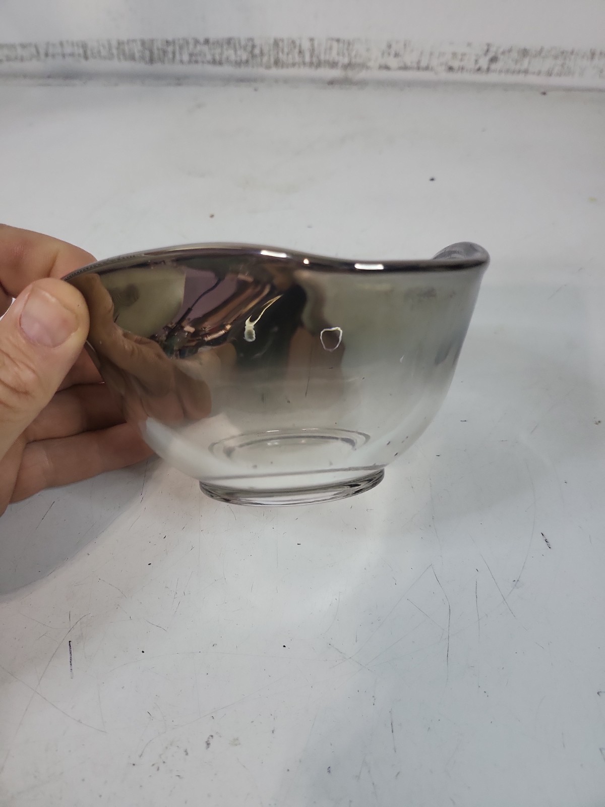 Vintage Dorothy Thorpe 5″ Silver Fade Glass Triangle Pinched Side Bowl