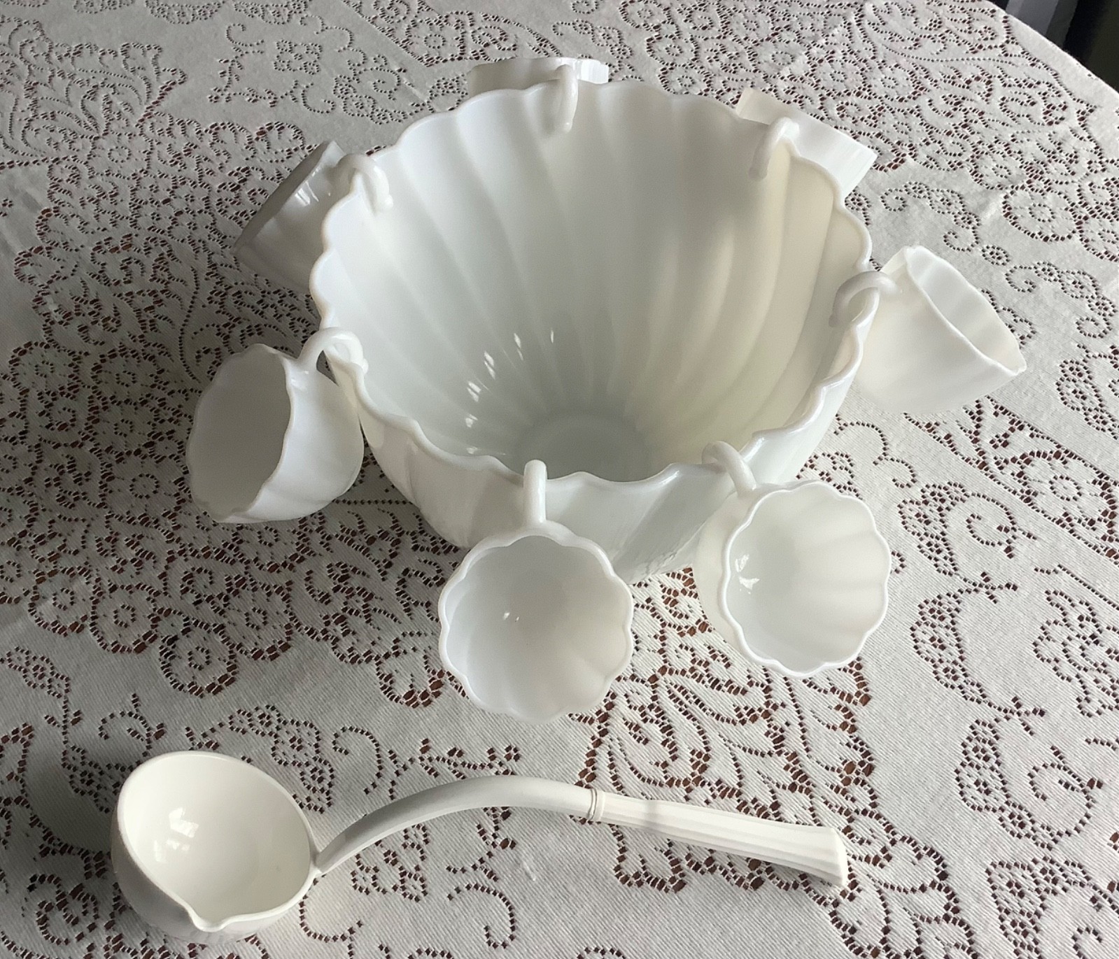 Vtg Hazel Atlas Milk Glass Alpine White Swirl Punch Bowl 12 Cups W Vtg Ladle