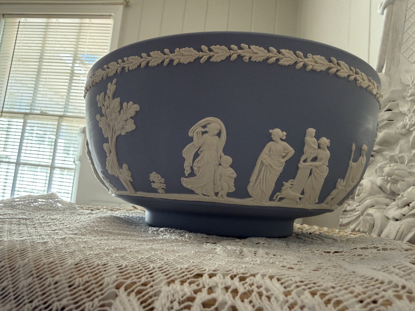 Vintage Wedgwood Blue Jasperware Neoclassical Sacrifice 8″ Bowl -Made in England