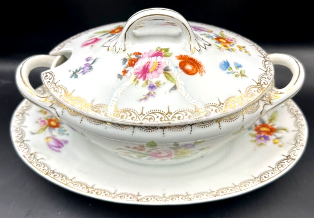 Gravy Boat with Lid Floral Leafs with Golden Design by Z S & CO Bavaria Antique