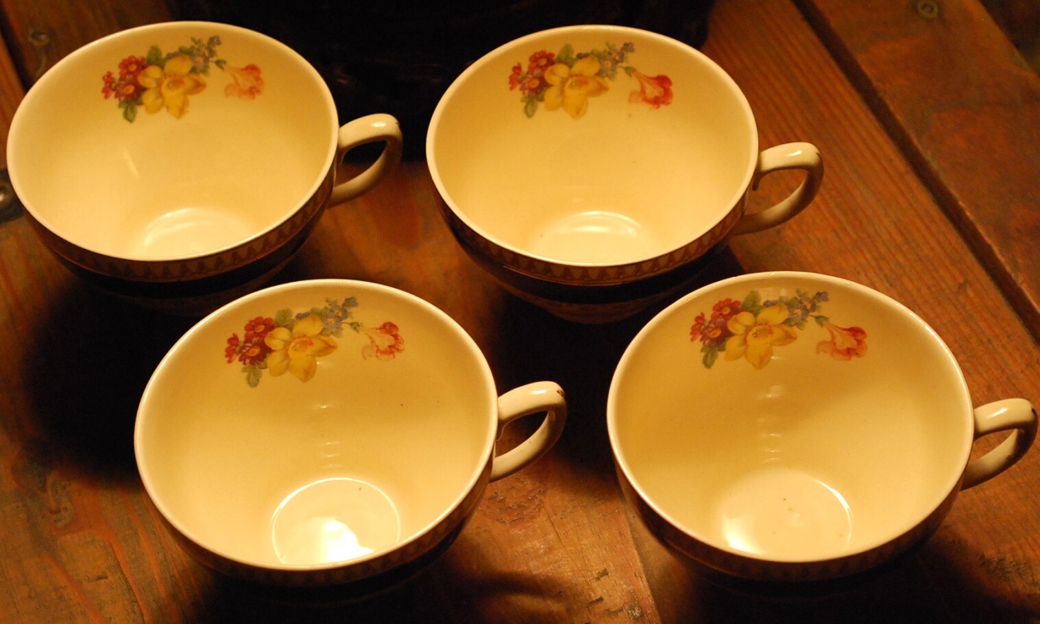 Antique Set 4 SHERBORNE FLAT TEACUPS Wood & Sons Cobalt Band Yellow/Floral Inner