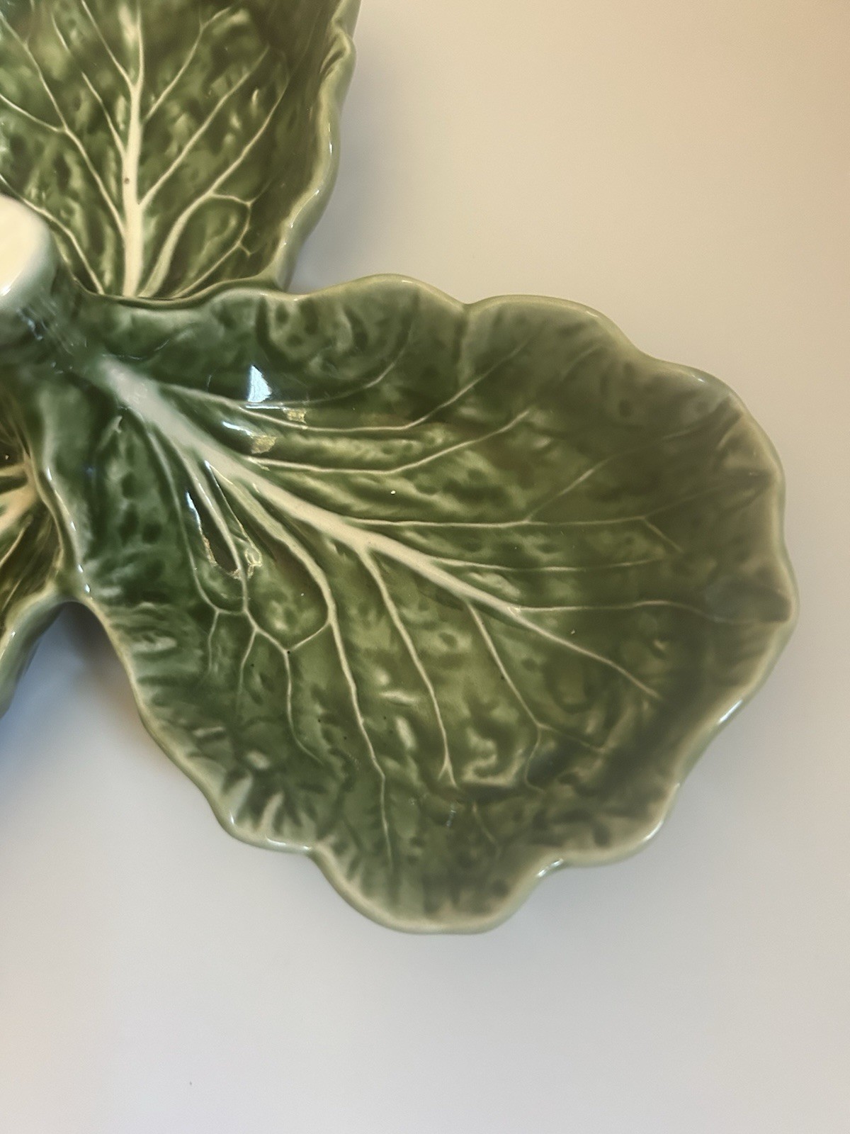 Bordallo Pinheiro Green Cabbage Leaf Olive Dish New