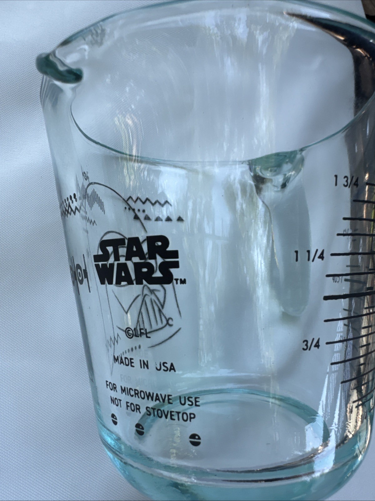 Star Wars Darth Vader Pyrex 2 Cup Glass Measuring Cup 