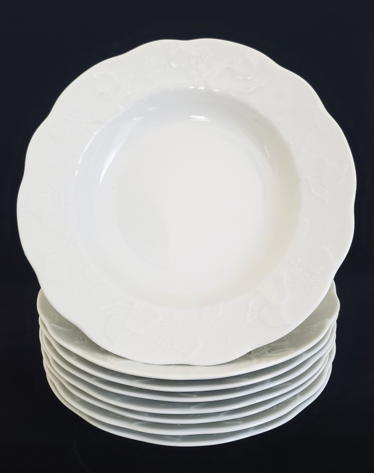(8) DANSK LIMOGES LIERRE SAUVAGE IVY WHITE RIM EMBOSSED 8 3/4″ BOWLS FRANCE