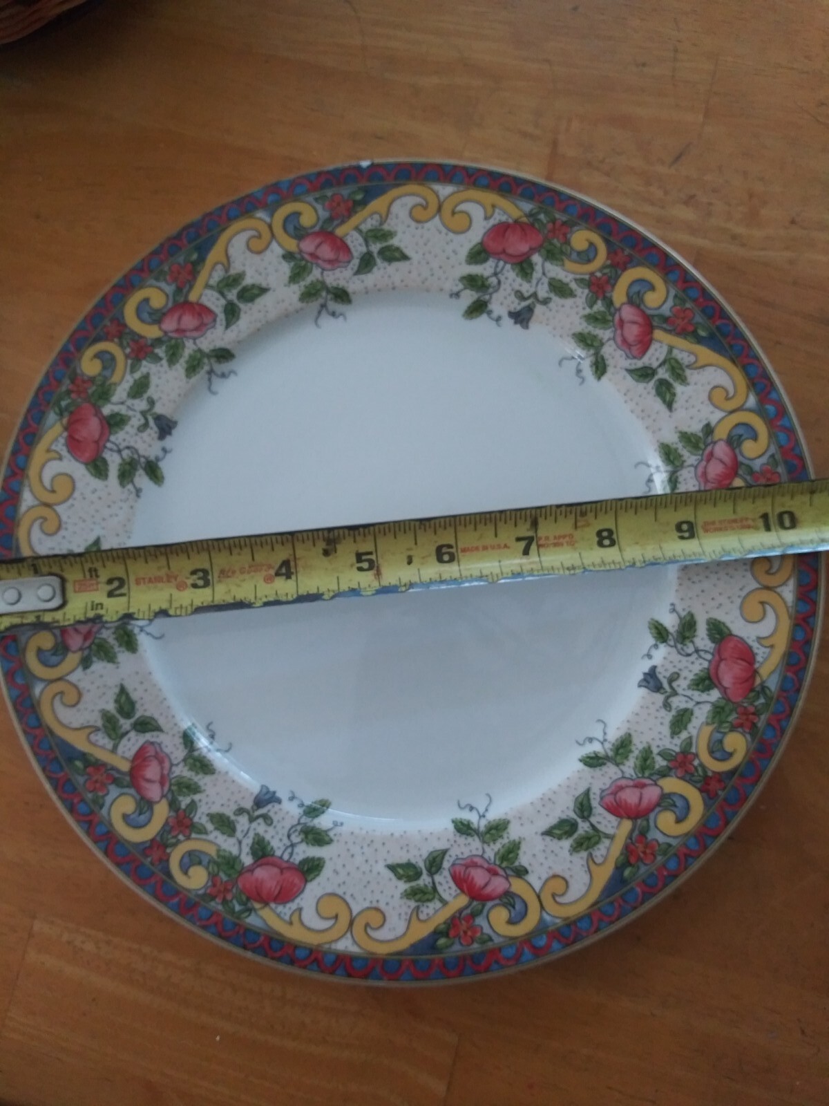 American Atelier Petite Provence 5074 Dinner plate with flaw. See 2nd picture.