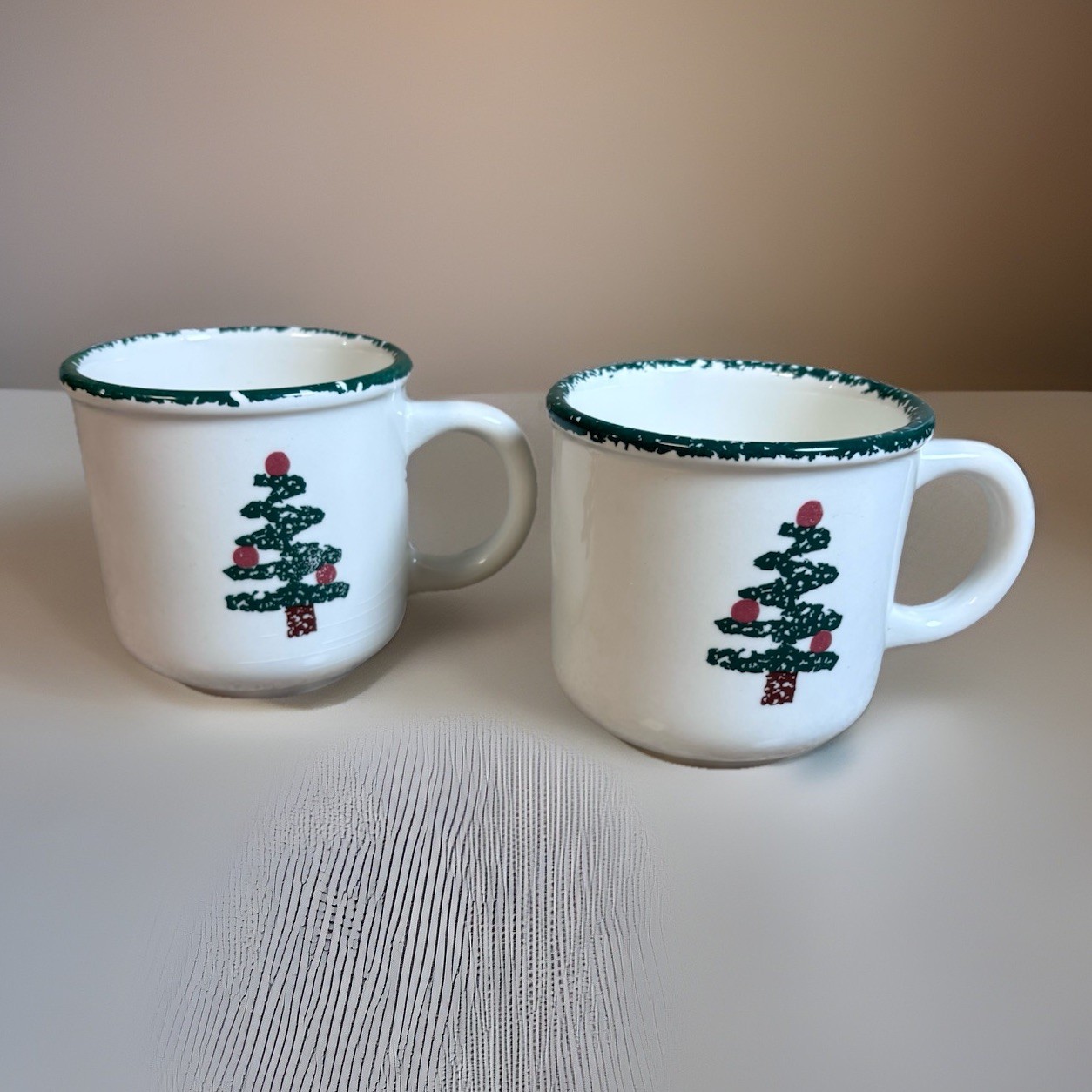 2 Furio Home Holiday Mugs Green Sponge Christmas Tree Italy 3.5 In Tall Vtg