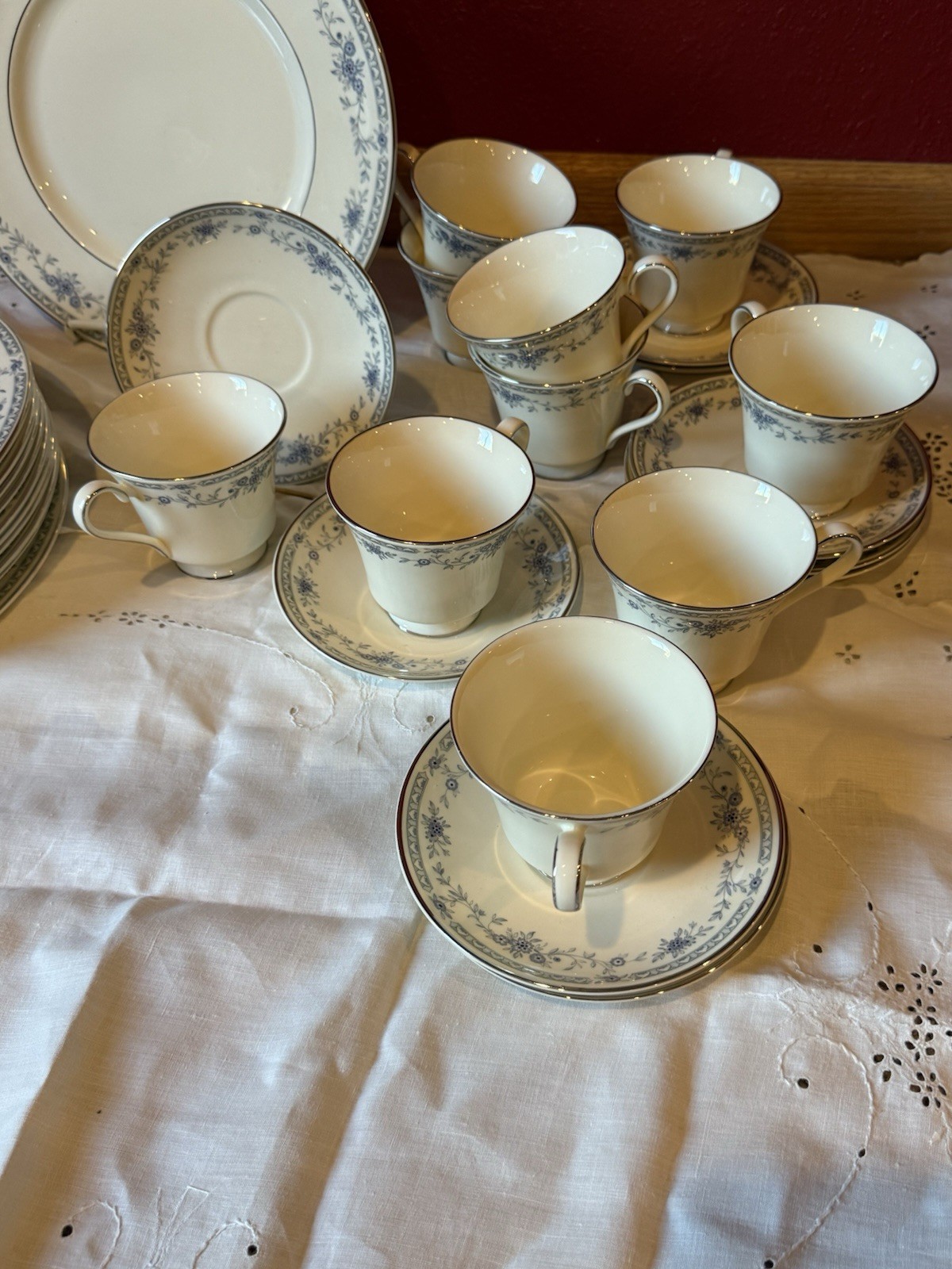 43 Piece Estate Set Bellemeade by MINTON Dinner Set; Plates, Tea Cups, Saucers