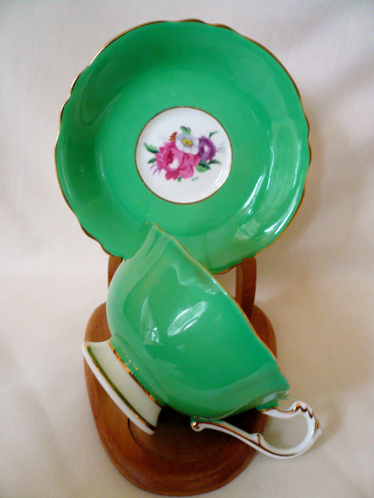 Paragon England Double Warrant Teacup MIXED FLORAL Green White Tea Cup Saucer