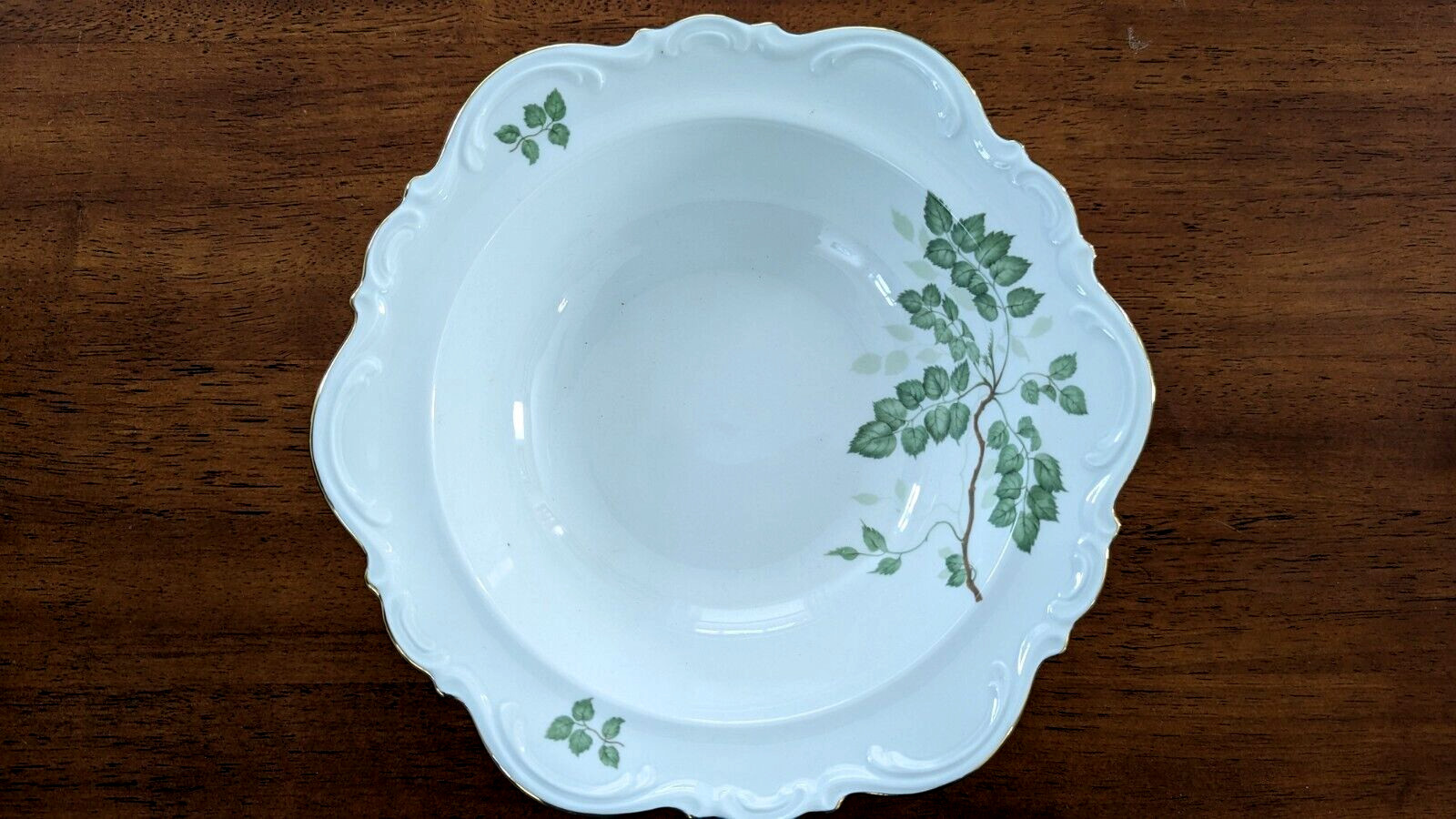 Vintage Mitterteich “Green Leaves” 10″ Serving Bowl Germany Perfect