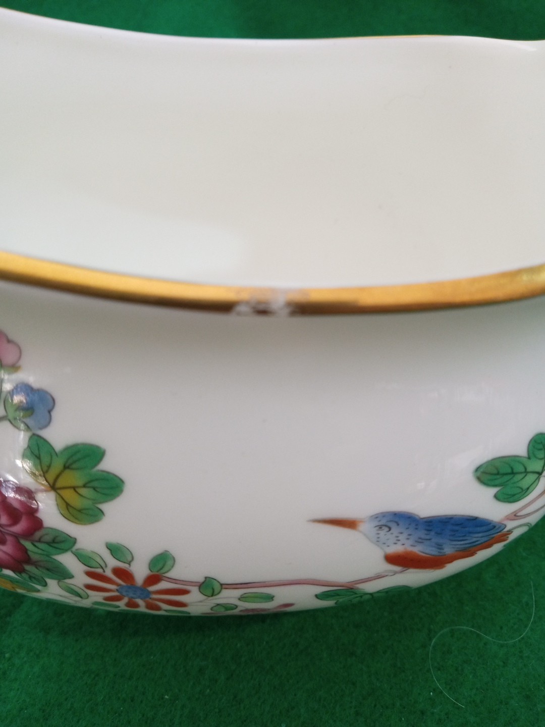 Wedgwood Cuckoo R4497 Williamsburg Bone China Gravy / Sauce Boat