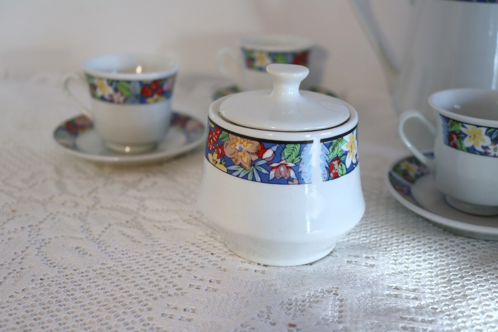 EMERALD COLLECTION MADE IN CHINA Childs Demitasse Coffee Tea Set (15 Piece Set)