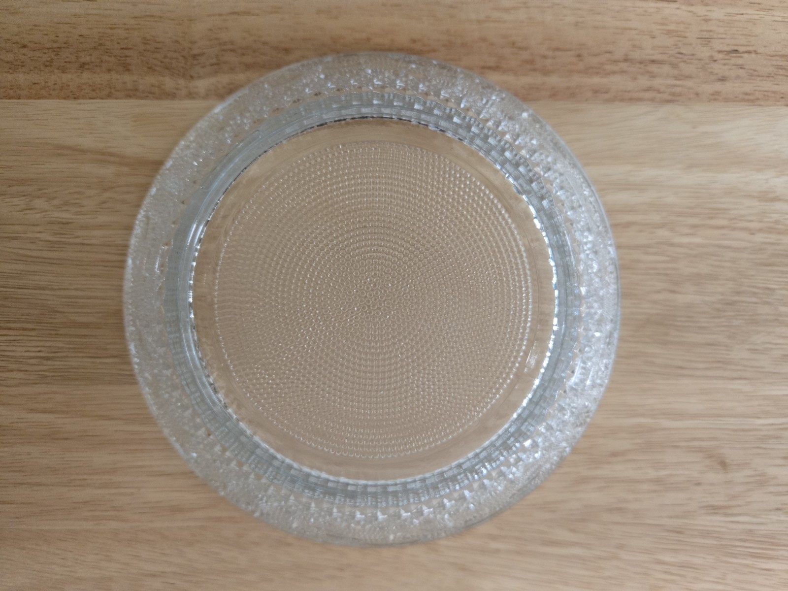 KIG Malaysia Glass Serving Bowl Vintage MCM 8.5″ Diameter Clear Pressed Euc
