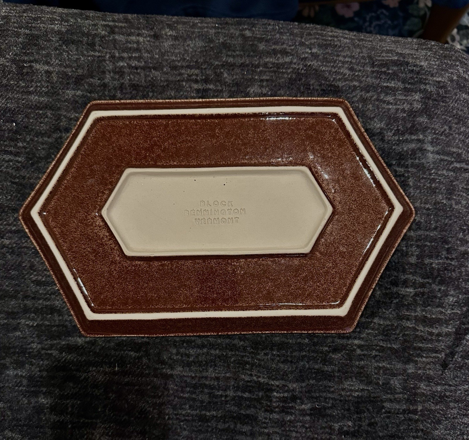 2 Block Bennington Pottery Vermont Hexagonal Trays 12×7.5 And 14.5×10.25 Inches