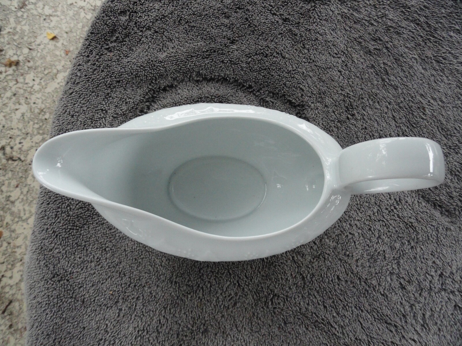 Dansk Ivy Embossed Fruit and Leaves Solid Pure All White Gravy Boat