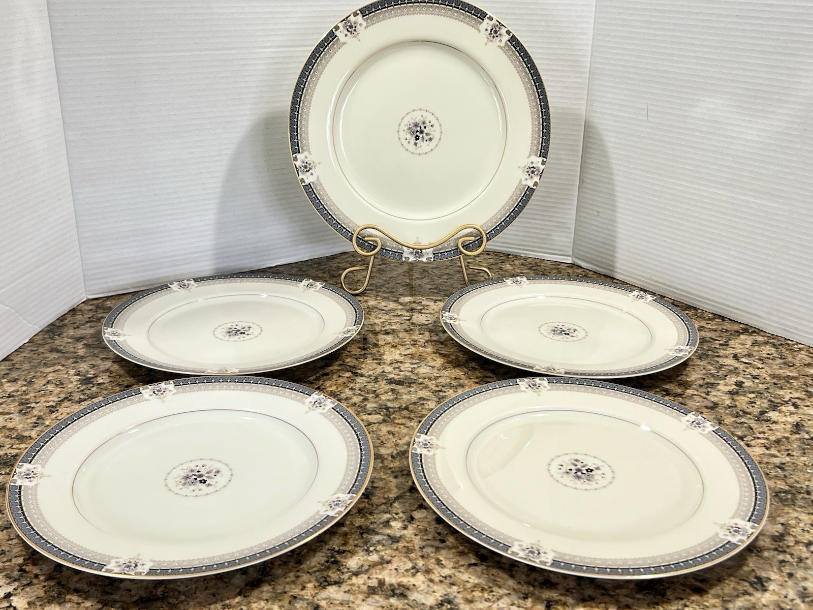 VTG 5 Pc Mikasa Grande Ivory 12 Chop Plate 10-7/8 Floral Porcelain Dinner Plates