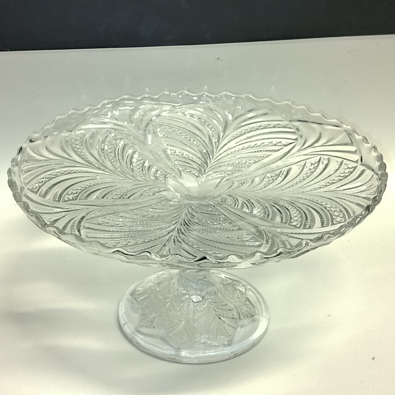 EAPG Bryce Higbee & Co Bonair Palm Leaf Fan 9″ X 4.5″ Footed Cake Stand 1903 UV