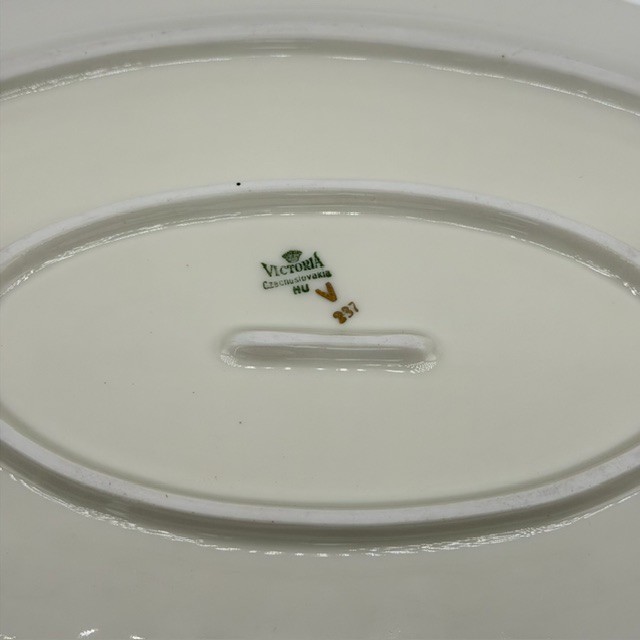 Victoria China Czechoslovakia Oval Serving Platters VIT205 Vintage Set Of 2