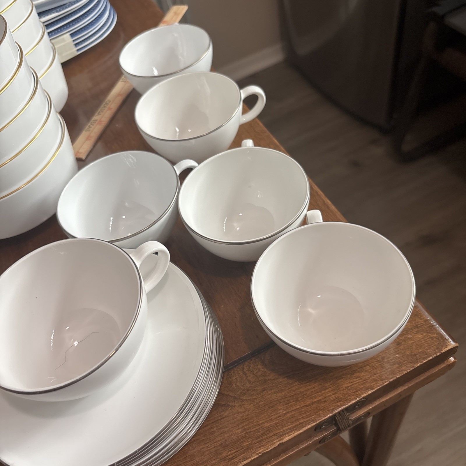 Creamer, 8 saucer and 6 cups : Corning Centura Vintage White Cup And Saucer