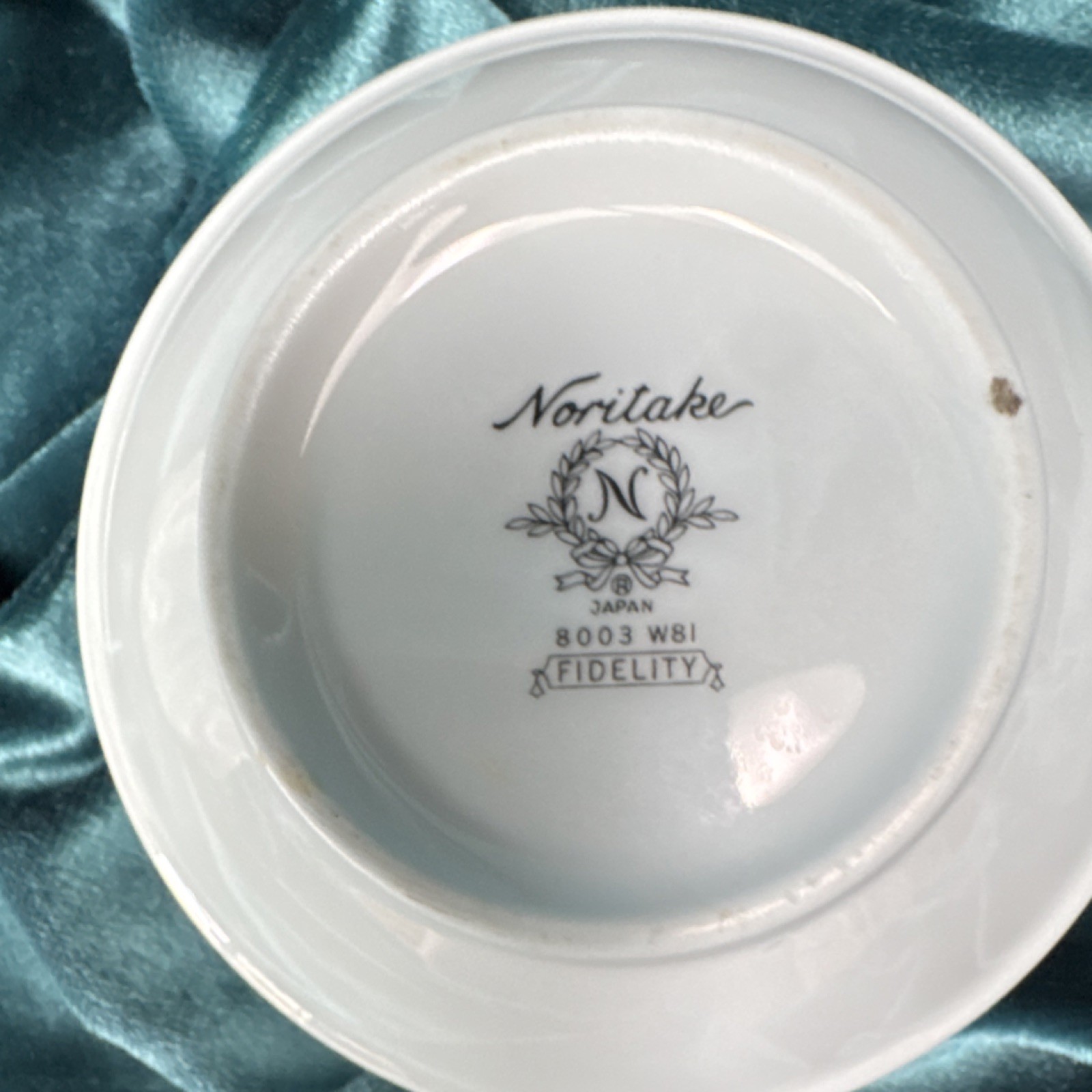 Noritake Fidelity Porcelain Covered Bowl White 8003 W81 Japan