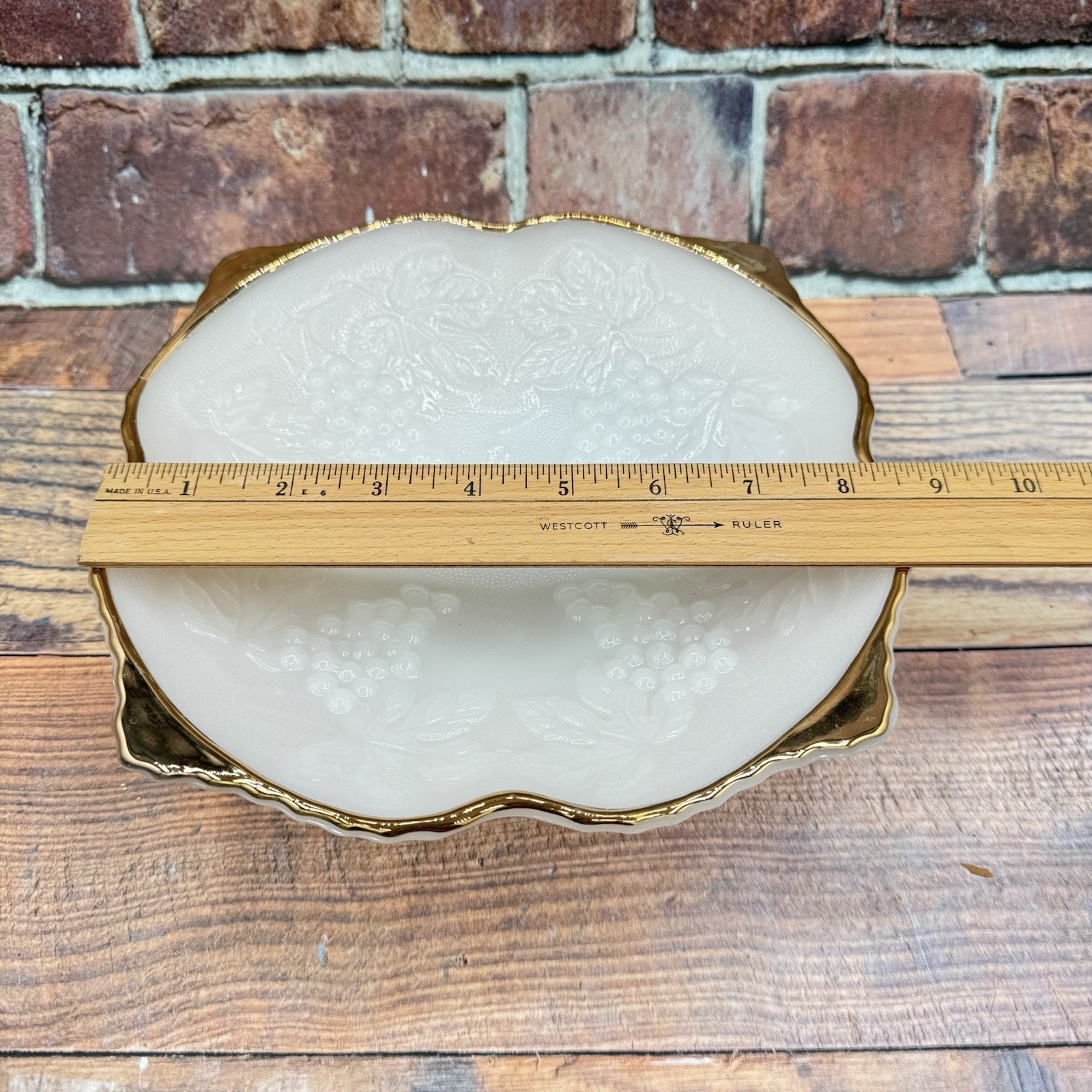 Vtg Milk Glass Embossed Serving Bowl Grapes Leaves Heavy Gold Trim MCM 8in